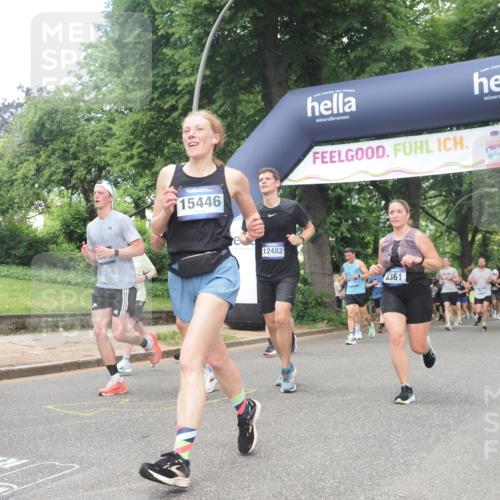 29.06.2025 - hella hamburg halbmarathon KatJ http://msf.ph/oto/8276675 29.06.2025 10:40:19 Zwischen KM18-KM19 1151, 1258, 2082, 3952, 4029, 5907, 8361 meine-sportfotos.de