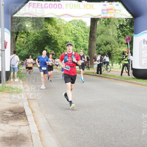 29.06.2025 - hella hamburg halbmarathon MichiJ http://msf.ph/oto/8276826 29.06.2025 10:31:48 Zwischen KM18-KM19 3437, 7185, 10237, 10669, 12723, 12776, 14849, 16697, 16997, 17251, 18650, 18678, 19038, 19051 meine-sportfotos.de