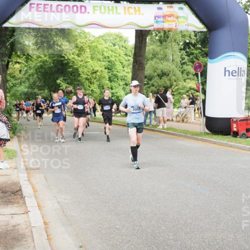 29.06.2025 - hella hamburg halbmarathon MichiJ http://msf.ph/oto/8276867 29.06.2025 10:57:06 Zwischen KM18-KM19 2055, 3844, 8755, 9663, 10685, 11271, 11780, 12521, 13796 meine-sportfotos.de