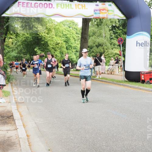 29.06.2025 - hella hamburg halbmarathon MichiJ http://msf.ph/oto/8276907 29.06.2025 10:57:06 Zwischen KM18-KM19 2055, 3844, 8755, 9663, 10685, 11271, 11780, 12521, 13796 meine-sportfotos.de