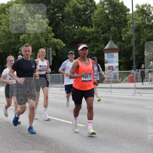 29.06.2025 - hella hamburg halbmarathon Jannik Wohlers http://msf.ph/oto/8276942 29.06.2025 10:34:32 Lombardsbrücke 1284, 1849, 2355, 3130, 3409, 4884, 6310, 6335, 6379, 6397, 7020, 7299, 8369, 8793, 9122, 9248, 10358, 10464, 10606, 11122, 11646, 12019, 12236, 12382, 12555, 12764, 13416, 13471, 13473, 13623, 13829, 14273, 14527, 15226, 15380, 15488, 15732, 15984, 16471, 16778, 17344 meine-sportfotos.de