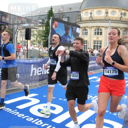 29.06.2025 - hella hamburg halbmarathon Michael Strokosch http://msf.ph/oto/8276970 29.06.2025 10:54:03 Ziel 1151, 1815, 2432, 3096, 6356, 6374, 6481, 7918, 7973, 8394, 9032, 11499, 11789, 12379, 13032, 13869, 14175, 16477, 17348, 18308, 18879 meine-sportfotos.de