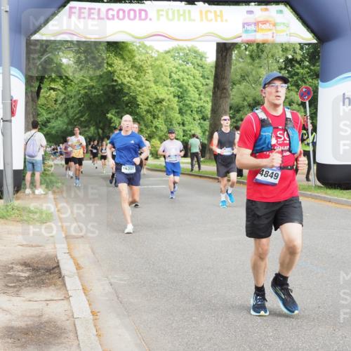 29.06.2025 - hella hamburg halbmarathon MichiJ http://msf.ph/oto/8277019 29.06.2025 10:31:49 Zwischen KM18-KM19 3437, 7185, 10237, 11778, 12723, 12776, 14849, 16997, 18678, 19038, 19051 meine-sportfotos.de