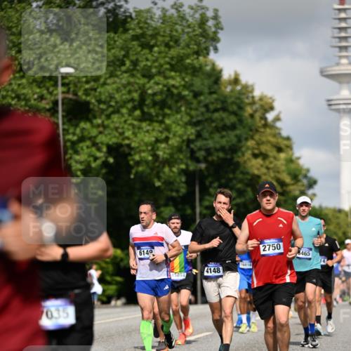 29.06.2025 - hella hamburg halbmarathon Dr. Thomas Lammeyer http://msf.ph/oto/8277158 29.06.2025 09:53:03 Kennedybrücke 1343, 1445, 1603, 2573, 2745, 2750, 2849, 2980, 3014, 3116, 3136, 3282, 4148, 4766, 5648, 5889, 6123, 6149, 6771, 7035, 7109, 7229, 8358, 8370, 8465, 9264, 9296, 9686, 9914, 10930 meine-sportfotos.de