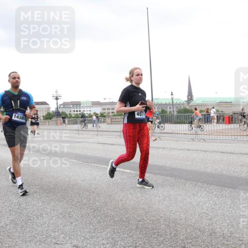 29.06.2025 - hella hamburg halbmarathon Lena Gebhardt http://msf.ph/oto/8277167 29.06.2025 10:54:44 Lombardsbrücke 14386, 4971, 1198, 1762, 1822, 1949, 2084, 2244, 2532, 2566, 2586, 2632, 3002, 3364, 3761, 3795, 3857, 4191, 4192, 4720, 4971, 5157, 5185, 5216, 5309, 5392, 5500, 5727, 5882, 5933, 5993, 6023, 6279, 6839, 6982, 7498, 7670, 7946, 7986, 8012, 8186, 8801, 8803, 9130, 9521, 9596, 10109, 10331, 10471, 10686, 11033, 11226, 11287, 11354, 11567, 11569, 12240, 12268, 12270, 12930, 13272, 13283, 13944, 13945, 13979, 13980 meine-sportfotos.de