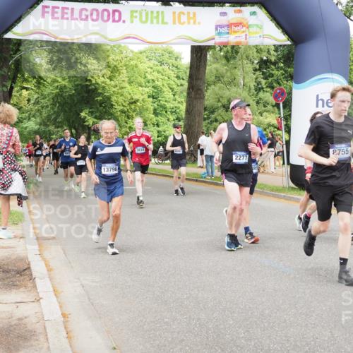 29.06.2025 - hella hamburg halbmarathon MichiJ http://msf.ph/oto/8277221 29.06.2025 10:57:09 Zwischen KM18-KM19 2055, 2277, 3834, 3844, 5845, 8755, 10685, 11271, 12521, 13796, 14404 meine-sportfotos.de
