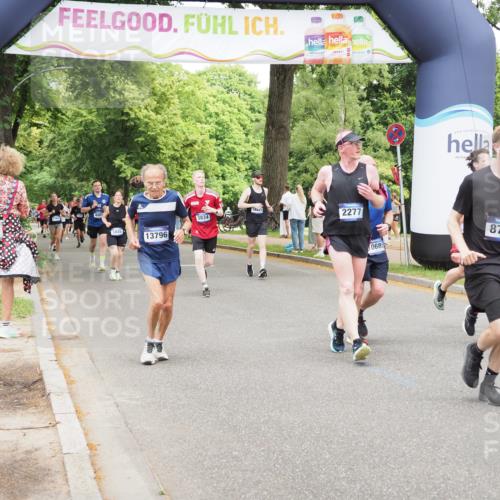 29.06.2025 - hella hamburg halbmarathon MichiJ http://msf.ph/oto/8277233 29.06.2025 10:57:09 Zwischen KM18-KM19 2055, 2277, 3834, 3844, 5845, 8755, 10685, 11271, 12521, 13796, 14404 meine-sportfotos.de