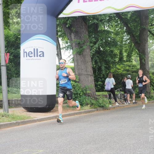 29.06.2025 - hella hamburg halbmarathon KatJ http://msf.ph/oto/8277260 29.06.2025 10:09:55 Zwischen KM18-KM19 53, 6380 meine-sportfotos.de
