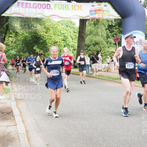 29.06.2025 - hella hamburg halbmarathon MichiJ http://msf.ph/oto/8277268 29.06.2025 10:57:10 Zwischen KM18-KM19 2055, 2277, 3834, 5845, 8755, 10685, 11271, 12521, 13796, 14404, 16441 meine-sportfotos.de