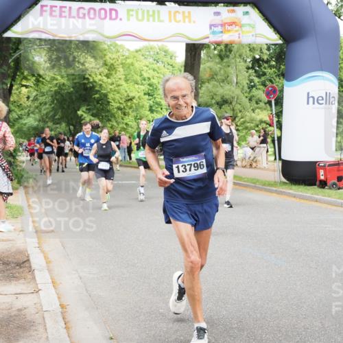 29.06.2025 - hella hamburg halbmarathon MichiJ http://msf.ph/oto/8277383 29.06.2025 10:57:11 Zwischen KM18-KM19 2055, 2277, 3834, 5845, 8755, 10685, 11271, 13796, 14404, 14497, 16441 meine-sportfotos.de