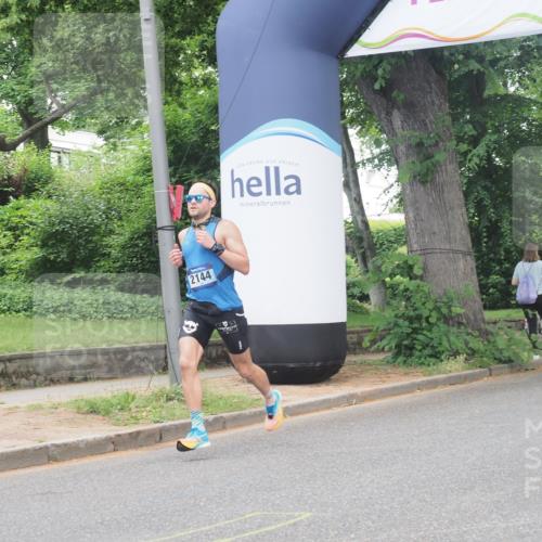 29.06.2025 - hella hamburg halbmarathon KatJ http://msf.ph/oto/8277481 29.06.2025 10:09:56 Zwischen KM18-KM19 53, 6380 meine-sportfotos.de