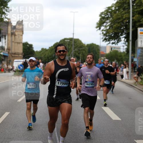 29.06.2025 - hella hamburg halbmarathon Yannick Fuchs http://msf.ph/oto/8277592 29.06.2025 10:37:17 20KM 1353, 1675, 1700, 1735, 2233, 2653, 4229, 4235, 5011, 5124, 5477, 7035, 7448, 7734, 7865, 9364, 9371, 9534, 9833, 10216, 10469, 11907, 12839, 14226, 14447, 14560, 14813, 15095, 15255, 15297, 15301, 15328, 15535, 15851, 16295, 16333, 16677, 17000, 17177, 17733, 17911, 18004, 18275, 18304, 18559, 18632, 18659, 18680, 18987 meine-sportfotos.de