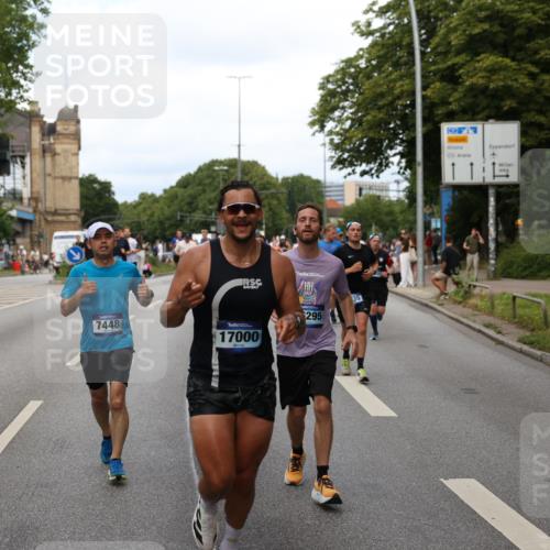 29.06.2025 - hella hamburg halbmarathon Yannick Fuchs http://msf.ph/oto/8277657 29.06.2025 10:37:18 20KM 1353, 1675, 1735, 2653, 4229, 4235, 5011, 5124, 5477, 7035, 7448, 7734, 7865, 9364, 9371, 9534, 9833, 10216, 10469, 11907, 12839, 13746, 14226, 14447, 14560, 14813, 15095, 15255, 15297, 15301, 15328, 15535, 15851, 16295, 16333, 16677, 17000, 17177, 17733, 17911, 18004, 18275, 18304, 18559, 18632, 18659, 18680, 18987 meine-sportfotos.de
