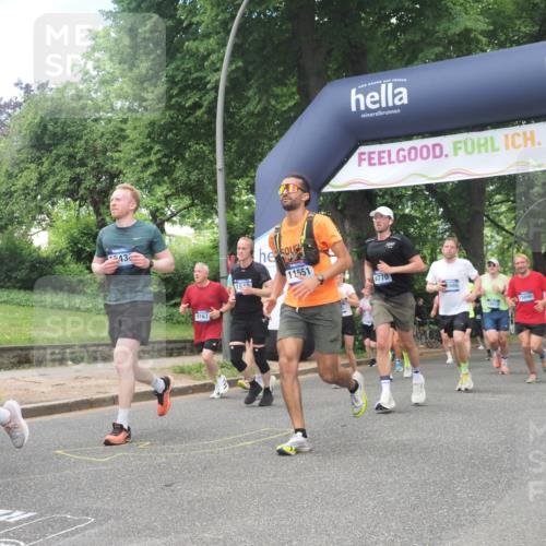 29.06.2025 - hella hamburg halbmarathon KatJ http://msf.ph/oto/8277658 29.06.2025 10:40:26 Zwischen KM18-KM19 1061, 1499, 1549, 2082, 4770, 6511, 6512, 6628, 6897, 7177, 7274 meine-sportfotos.de
