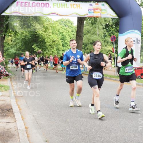 29.06.2025 - hella hamburg halbmarathon MichiJ http://msf.ph/oto/8277664 29.06.2025 10:57:13 Zwischen KM18-KM19 2277, 3834, 5845, 8755, 10685, 11271, 13796, 14404, 14497, 16441 meine-sportfotos.de