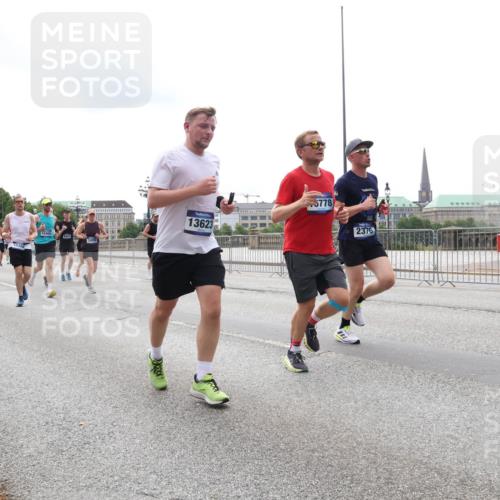 29.06.2025 - hella hamburg halbmarathon Lena Gebhardt http://msf.ph/oto/8277686 29.06.2025 10:35:09 Lombardsbrücke 13623, 15405, 15732, 5778, 2376, 1284, 1497, 1717, 1821, 1849, 2198, 2355, 2376, 2751, 3130, 3409, 3828, 3958, 4564, 4703, 4704, 4884, 5027, 5453, 5531, 5793, 6029, 6189, 6310, 6335, 6365, 6379, 6397, 6471, 6803, 6859, 7020, 7267, 7299, 7927, 8249, 8296, 8369, 8793, 9122, 9248, 9514, 10358, 10393, 10464, 10531, 10565, 10606, 11122, 11233, 11245, 11320, 11359, 11565, 11646, 11838, 11839, 11886, 12019, 12062, 12236, 12326, 12382, 12764 meine-sportfotos.de