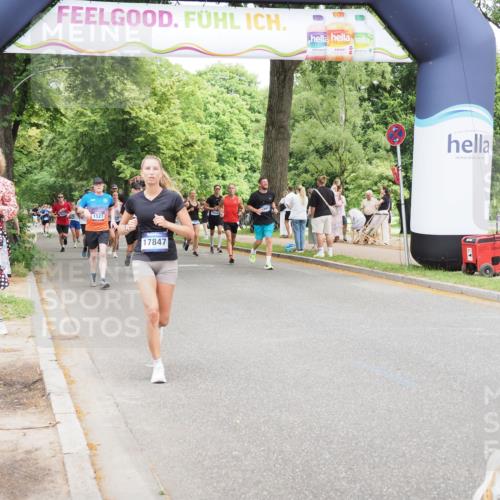 29.06.2025 - hella hamburg halbmarathon MichiJ http://msf.ph/oto/8277706 29.06.2025 10:57:15 Zwischen KM18-KM19 1527, 2277, 3834, 5845, 14404, 14497, 16441, 17847 meine-sportfotos.de