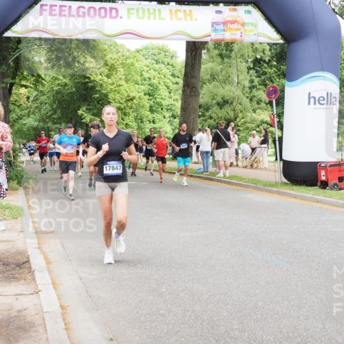 29.06.2025 - hella hamburg halbmarathon MichiJ http://msf.ph/oto/8277731 29.06.2025 10:57:15 Zwischen KM18-KM19 1527, 2277, 3834, 5845, 14404, 14497, 16441, 17847 meine-sportfotos.de