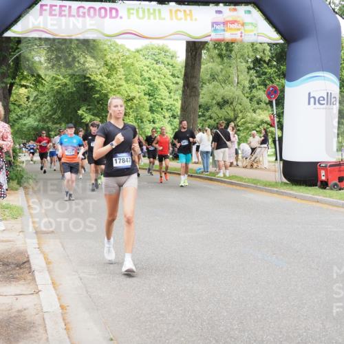 29.06.2025 - hella hamburg halbmarathon MichiJ http://msf.ph/oto/8277749 29.06.2025 10:57:15 Zwischen KM18-KM19 1527, 2277, 3834, 5845, 14404, 14497, 16441, 17847 meine-sportfotos.de