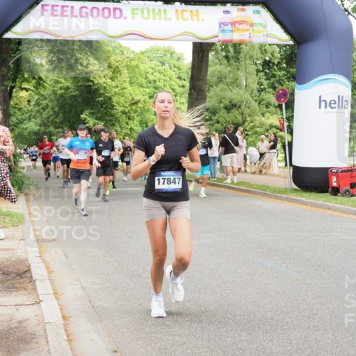 29.06.2025 - hella hamburg halbmarathon MichiJ http://msf.ph/oto/8277788 29.06.2025 10:57:16 Zwischen KM18-KM19 1527, 2277, 3834, 5845, 14497, 16208, 16441, 17847 meine-sportfotos.de