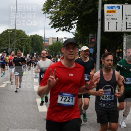 29.06.2025 - hella hamburg halbmarathon Yannick Fuchs http://msf.ph/oto/8277834 29.06.2025 10:49:31 20KM 1120, 1143, 1179, 1193, 1834, 2612, 3037, 3058, 3668, 4249, 4897, 5643, 5672, 6569, 6591, 6924, 7147, 7221, 7594, 7976, 8573, 8691, 10188, 10582, 11039, 11231, 12248, 12544, 12545, 13234, 13236, 13470, 14365, 15184, 15300, 15484, 15584, 15818, 15884, 16108, 16176, 16213, 16334, 16401, 16521, 16609, 16786, 17133, 17259, 17603, 17615, 17640, 17642, 17734, 17940, 18064, 18290, 18741, 18746, 18835, 19047, 19120 meine-sportfotos.de