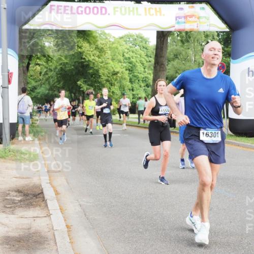 29.06.2025 - hella hamburg halbmarathon MichiJ http://msf.ph/oto/8277839 29.06.2025 10:31:51 Zwischen KM18-KM19 3437, 7185, 10237, 11778, 12776, 14667, 14849, 15862, 16301, 16314, 16997, 18678, 19038, 19051 meine-sportfotos.de