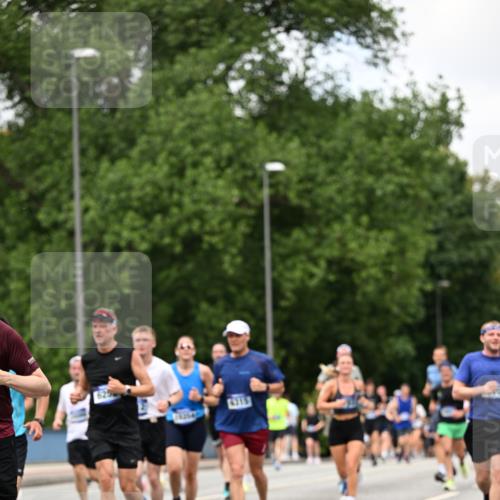 29.06.2025 - hella hamburg halbmarathon Dr. Thomas Lammeyer http://msf.ph/oto/8277879 29.06.2025 10:36:32 Kennedybrücke 1292, 1640, 1987, 2268, 2349, 2943, 3022, 3239, 3365, 3707, 3751, 3778, 4365, 4605, 4857, 5658, 5783, 5871, 5941, 6218, 6228, 6252, 6312, 6315, 6642, 7239, 7387, 7468, 7535, 7789, 8072, 8073, 8124, 8127, 8303, 8625, 8840, 8914, 9010, 9125, 9188, 9206, 9765, 10013, 10111, 10248, 10354, 10470, 10624, 10828, 10924, 11168, 11205, 11225, 11248, 11362 meine-sportfotos.de