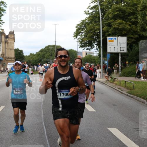 29.06.2025 - hella hamburg halbmarathon Yannick Fuchs http://msf.ph/oto/8277917 29.06.2025 10:37:18 20KM 1353, 1675, 1735, 2653, 4229, 4235, 5011, 5124, 5477, 7035, 7448, 7734, 7865, 9364, 9371, 9534, 9833, 10216, 10469, 11907, 12839, 13746, 14226, 14447, 14560, 14813, 15095, 15255, 15297, 15301, 15328, 15535, 15851, 16295, 16333, 16677, 17000, 17177, 17733, 17911, 18004, 18275, 18304, 18559, 18632, 18659, 18680, 18987 meine-sportfotos.de