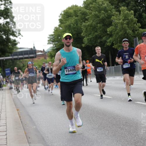 29.06.2025 - hella hamburg halbmarathon Jannik Wohlers http://msf.ph/oto/8277931 29.06.2025 10:34:43 Lombardsbrücke 1284, 1497, 1717, 1849, 2376, 2751, 3409, 4564, 4884, 5027, 5531, 6189, 6379, 6397, 6803, 7267, 7927, 9248, 10358, 10464, 10606, 11233, 11320, 11359, 11886, 12555, 12625, 13414, 13537, 13539, 13623, 13829, 14392, 15226, 15405, 15488, 15732, 15783, 16002, 16010, 16431, 16471, 16778, 16860, 17344, 17526, 17690, 17749, 18375, 18823 meine-sportfotos.de