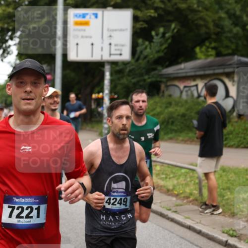29.06.2025 - hella hamburg halbmarathon Yannick Fuchs http://msf.ph/oto/8277935 29.06.2025 10:49:31 20KM 1120, 1143, 1179, 1193, 1834, 2612, 3037, 3058, 3668, 4249, 4897, 5643, 5672, 6569, 6591, 6924, 7147, 7221, 7594, 7976, 8573, 8691, 10188, 10582, 11039, 11231, 12248, 12544, 12545, 13234, 13236, 13470, 14365, 15184, 15300, 15484, 15584, 15818, 15884, 16108, 16176, 16213, 16334, 16401, 16521, 16609, 16786, 17133, 17259, 17603, 17615, 17640, 17642, 17734, 17940, 18064, 18290, 18741, 18746, 18835, 19047, 19120 meine-sportfotos.de