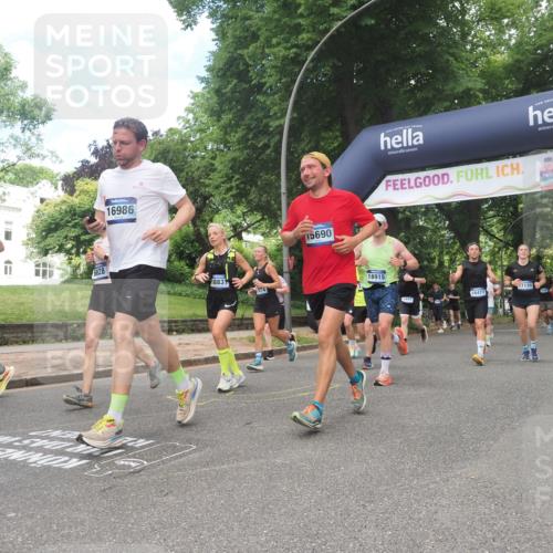29.06.2025 - hella hamburg halbmarathon KatJ http://msf.ph/oto/8278006 29.06.2025 10:40:28 Zwischen KM18-KM19 1061, 1499, 1549, 2074, 4770, 6511, 6512, 6628, 6897, 7177, 7274 meine-sportfotos.de