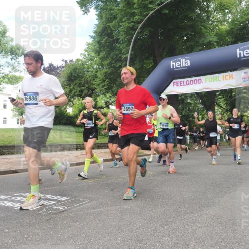 29.06.2025 - hella hamburg halbmarathon KatJ http://msf.ph/oto/8278063 29.06.2025 10:40:28 Zwischen KM18-KM19 1061, 1499, 1549, 2074, 4770, 6511, 6512, 6628, 6897, 7177, 7274 meine-sportfotos.de