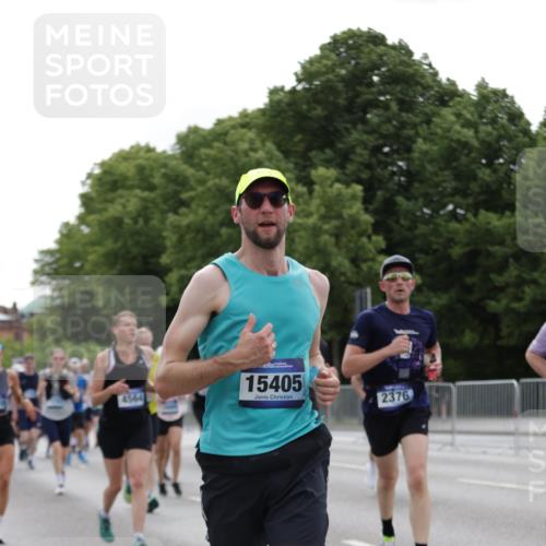 29.06.2025 - hella hamburg halbmarathon Jannik Wohlers http://msf.ph/oto/8278096 29.06.2025 10:34:44 Lombardsbrücke 1284, 1497, 1717, 1849, 2376, 2751, 3409, 3828, 4564, 5027, 5531, 6189, 6397, 6471, 6803, 7267, 7927, 9248, 10358, 10464, 10606, 11233, 11320, 11359, 11886, 12062, 12555, 12625, 13414, 13537, 13539, 13623, 13829, 14392, 14735, 15226, 15405, 15488, 15704, 15732, 15783, 16002, 16010, 16431, 16471, 16778, 16860, 17344, 17526, 17690, 17749, 18054, 18375, 18823 meine-sportfotos.de