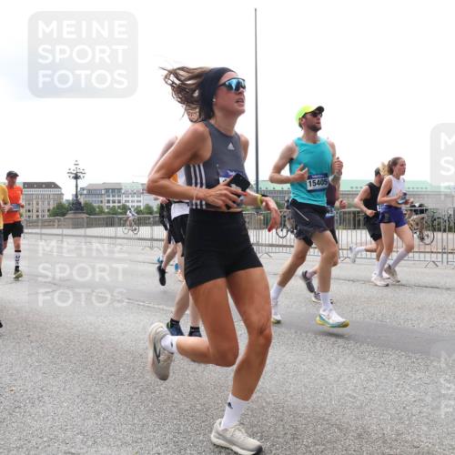 29.06.2025 - hella hamburg halbmarathon Lena Gebhardt http://msf.ph/oto/8278175 29.06.2025 10:35:11 Lombardsbrücke 15226, 15732, 15405, 1284, 1497, 1717, 1821, 1849, 2198, 2355, 2376, 2751, 3130, 3409, 3828, 3958, 4564, 4703, 4704, 4884, 5027, 5531, 5793, 6029, 6189, 6310, 6335, 6365, 6379, 6397, 6471, 6803, 6859, 7020, 7267, 7299, 7927, 8249, 8296, 8369, 8567, 8793, 9122, 9248, 10358, 10393, 10464, 10531, 10565, 10606, 11122, 11233, 11245, 11320, 11359, 11565, 11646, 11838, 11839, 11886, 12019, 12062, 12236, 12326, 12382, 12764 meine-sportfotos.de