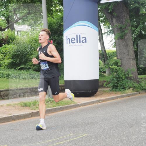 29.06.2025 - hella hamburg halbmarathon KatJ http://msf.ph/oto/8278193 29.06.2025 10:09:58 Zwischen KM18-KM19 53, 2144, 4524 meine-sportfotos.de