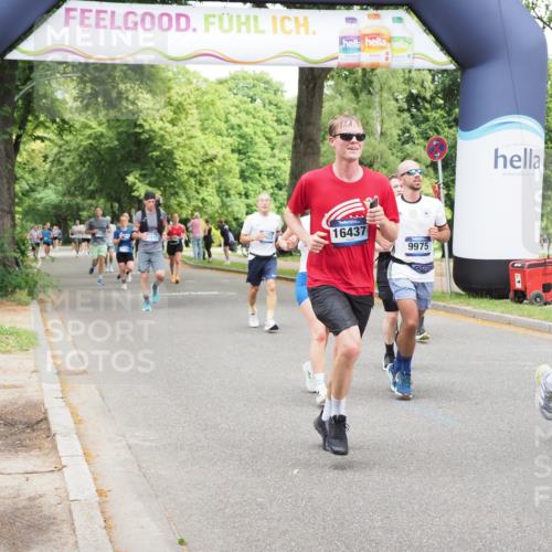 29.06.2025 - hella hamburg halbmarathon MichiJ http://msf.ph/oto/8278263 29.06.2025 10:57:23 Zwischen KM18-KM19 1173, 1859, 2990, 3691, 3729, 5423, 7209, 7840, 9975, 10428, 14015, 14488, 15307, 15700, 16208, 16437, 17128, 17472, 17731, 18493, 18913 meine-sportfotos.de