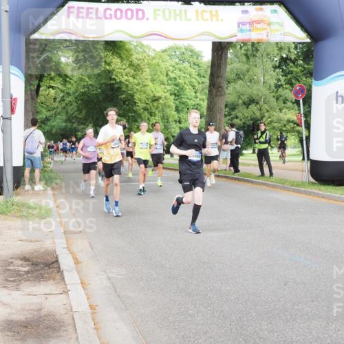 29.06.2025 - hella hamburg halbmarathon MichiJ http://msf.ph/oto/8278338 29.06.2025 10:31:52 Zwischen KM18-KM19 7185, 11469, 11778, 12776, 14667, 14798, 14849, 15862, 16301, 16314, 16997, 18678, 19038, 19051 meine-sportfotos.de