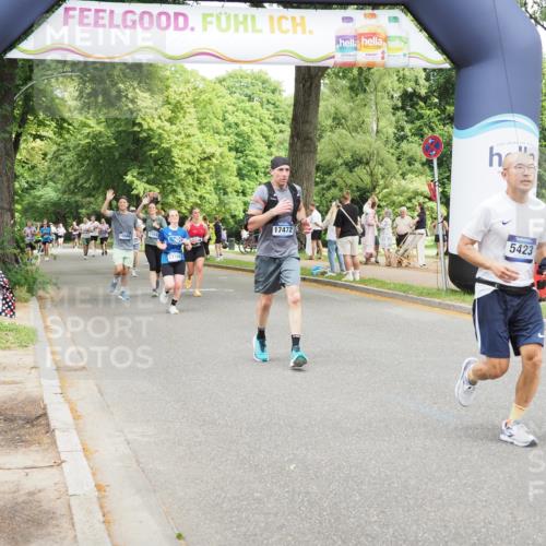 29.06.2025 - hella hamburg halbmarathon MichiJ http://msf.ph/oto/8278374 29.06.2025 10:57:25 Zwischen KM18-KM19 1173, 1859, 2990, 3691, 3729, 5423, 7209, 7840, 9975, 10428, 14015, 14488, 15307, 15700, 16437, 17128, 17472, 17731, 18493, 18913 meine-sportfotos.de
