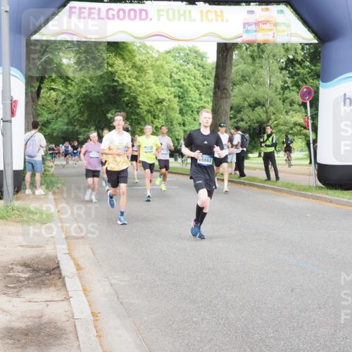 29.06.2025 - hella hamburg halbmarathon MichiJ http://msf.ph/oto/8278381 29.06.2025 10:31:52 Zwischen KM18-KM19 7185, 11469, 11778, 12776, 14667, 14798, 14849, 15862, 16301, 16314, 16997, 18678, 19038, 19051 meine-sportfotos.de