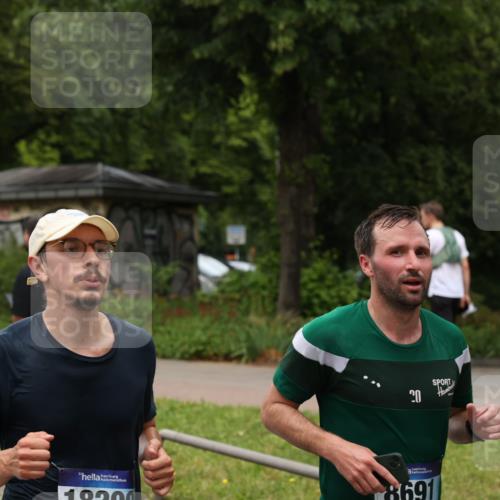 29.06.2025 - hella hamburg halbmarathon Yannick Fuchs http://msf.ph/oto/8278430 29.06.2025 10:49:33 20KM 1120, 1143, 1179, 1193, 1834, 2612, 3037, 3058, 3668, 4249, 4897, 5643, 5672, 6569, 6591, 6924, 7147, 7221, 7594, 7976, 8255, 8573, 8691, 9361, 9562, 10582, 11039, 11231, 12248, 12544, 12545, 13234, 13236, 13470, 14365, 15184, 15300, 15484, 15584, 15818, 15884, 16108, 16176, 16213, 16334, 16401, 16521, 16609, 16786, 17133, 17259, 17603, 17615, 17640, 17642, 17734, 17940, 18064, 18290, 18741, 18746, 18835, 19047, 19120 meine-sportfotos.de