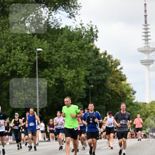 29.06.2025 - hella hamburg halbmarathon Dr. Thomas Lammeyer http://msf.ph/oto/8278566 29.06.2025 10:36:40 Kennedybrücke 1237, 1640, 2268, 3022, 3365, 3670, 3753, 4857, 5783, 5871, 5941, 6228, 6252, 6312, 6315, 6642, 7387, 7468, 7531, 7749, 7789, 8303, 8625, 8840, 8914, 9010, 9125, 9188, 9206, 9542, 9765, 10013, 10111, 10203, 10354, 10470, 10624, 10828, 11076, 11205, 11225, 11248, 11362 meine-sportfotos.de