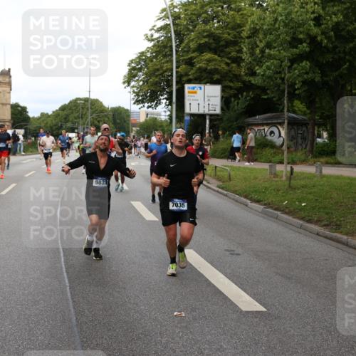 29.06.2025 - hella hamburg halbmarathon Yannick Fuchs http://msf.ph/oto/8278728 29.06.2025 10:37:20 20KM 1353, 1675, 1735, 2653, 4229, 4235, 5011, 5124, 5477, 7035, 7448, 7734, 9364, 9371, 9534, 9833, 10469, 11177, 11907, 12839, 13746, 14226, 14447, 14560, 14813, 15255, 15297, 15301, 15328, 15535, 15851, 16295, 16333, 16677, 17177, 17733, 17911, 18004, 18275, 18304, 18632, 18659, 18680, 18987 meine-sportfotos.de