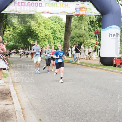 29.06.2025 - hella hamburg halbmarathon MichiJ http://msf.ph/oto/8278811 29.06.2025 10:57:27 Zwischen KM18-KM19 1859, 2990, 3691, 5423, 7209, 7840, 9975, 10428, 13788, 14015, 14488, 15307, 15586, 15700, 16134, 16437, 17128, 17472, 18493 meine-sportfotos.de