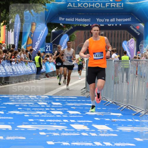29.06.2025 - hella hamburg halbmarathon Strokosch-Dieckow http://msf.ph/oto/8278855 29.06.2025 10:22:56 Ziel 4128, 7862, 11624, 16548, 18328 meine-sportfotos.de