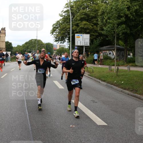 29.06.2025 - hella hamburg halbmarathon Yannick Fuchs http://msf.ph/oto/8278875 29.06.2025 10:37:20 20KM 1353, 1675, 1735, 2653, 4229, 4235, 5011, 5124, 5477, 7035, 7448, 7734, 9364, 9371, 9534, 9833, 10469, 11177, 11907, 12839, 13746, 14226, 14447, 14560, 14813, 15255, 15297, 15301, 15328, 15535, 15851, 16295, 16333, 16677, 17177, 17733, 17911, 18004, 18275, 18304, 18632, 18659, 18680, 18987 meine-sportfotos.de