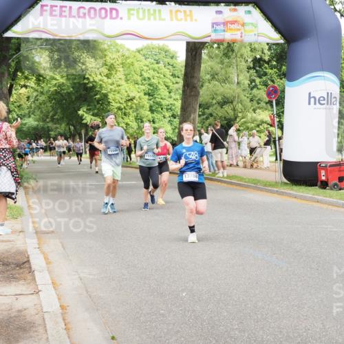 29.06.2025 - hella hamburg halbmarathon MichiJ http://msf.ph/oto/8278940 29.06.2025 10:57:28 Zwischen KM18-KM19 2990, 3691, 5423, 9975, 13788, 14015, 14488, 15307, 15586, 15700, 16134, 16437, 17128, 17472, 18493 meine-sportfotos.de