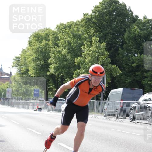 29.06.2025 - hella hamburg halbmarathon Jannik Wohlers http://msf.ph/oto/8278993 29.06.2025 08:52:39 Lombardsbrücke  meine-sportfotos.de