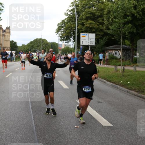 29.06.2025 - hella hamburg halbmarathon Yannick Fuchs http://msf.ph/oto/8278996 29.06.2025 10:37:20 20KM 1353, 1675, 1735, 2653, 4229, 4235, 5011, 5124, 5477, 7035, 7448, 7734, 9364, 9371, 9534, 9833, 10469, 11177, 11907, 12839, 13746, 14226, 14447, 14560, 14813, 15255, 15297, 15301, 15328, 15535, 15851, 16295, 16333, 16677, 17177, 17733, 17911, 18004, 18275, 18304, 18632, 18659, 18680, 18987 meine-sportfotos.de
