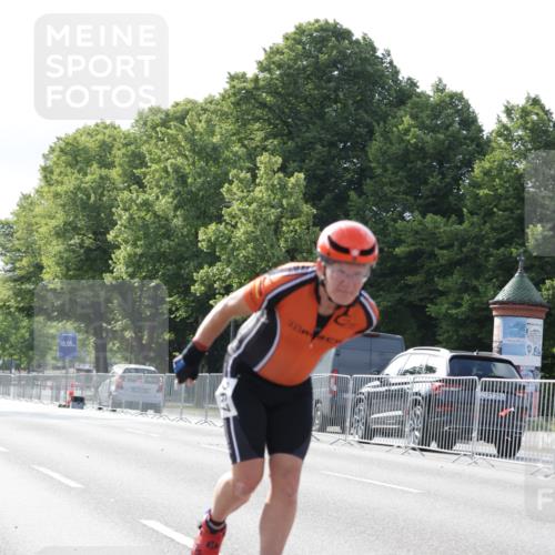 29.06.2025 - hella hamburg halbmarathon Jannik Wohlers http://msf.ph/oto/8279025 29.06.2025 08:52:39 Lombardsbrücke  meine-sportfotos.de