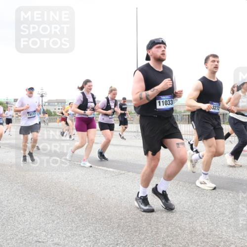 29.06.2025 - hella hamburg halbmarathon Lena Gebhardt http://msf.ph/oto/8279088 29.06.2025 10:54:51 Lombardsbrücke 21, 19111, 5733, 11033, 3272, 1198, 1949, 2084, 2244, 2532, 2566, 2586, 2632, 3002, 3274, 3761, 3795, 3857, 4191, 4192, 4971, 5185, 5216, 5392, 5500, 5727, 5882, 5933, 5993, 6023, 6279, 6839, 6944, 6982, 7238, 7986, 8012, 8186, 9130, 9521, 9596, 10109, 10331, 10471, 10686, 11033, 11226, 11287, 11567, 11569, 11737, 11788, 11908, 12147, 12148, 12240, 12268, 12270, 12930, 13272, 13283, 13548, 13944, 13945, 13979, 13980, 14515 meine-sportfotos.de